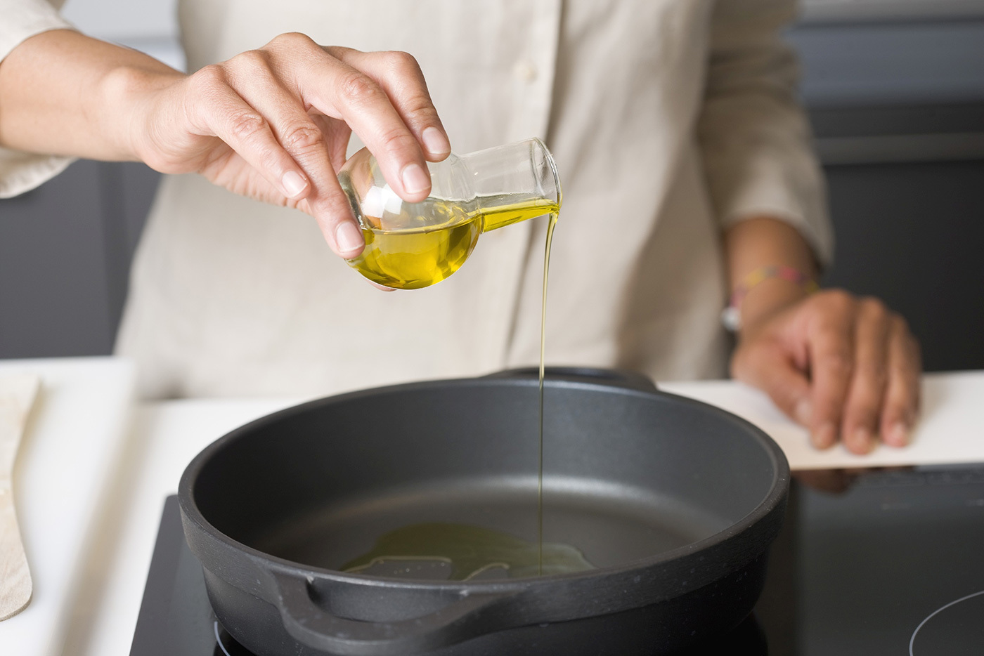 一(yī)瓶食用(yòng)油最長(cháng)能(néng)用(yòng)多(duō)久？