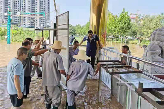 栉風(fēng)沐雨(yǔ)